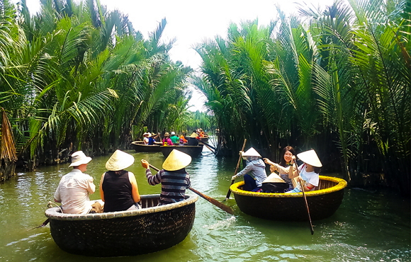 【迦南島生態之旅－搭乘傳統竹桶船及體驗樂釣螃蟹】